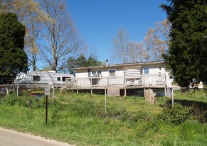 4524 Hickory Flat Hwy Apartamentos