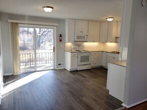 7401 E 107th St in Kansas City, MO - Building Photo - Building Photo