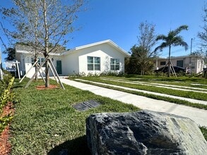 931 N J St in Lake Worth Beach, FL - Building Photo - Building Photo