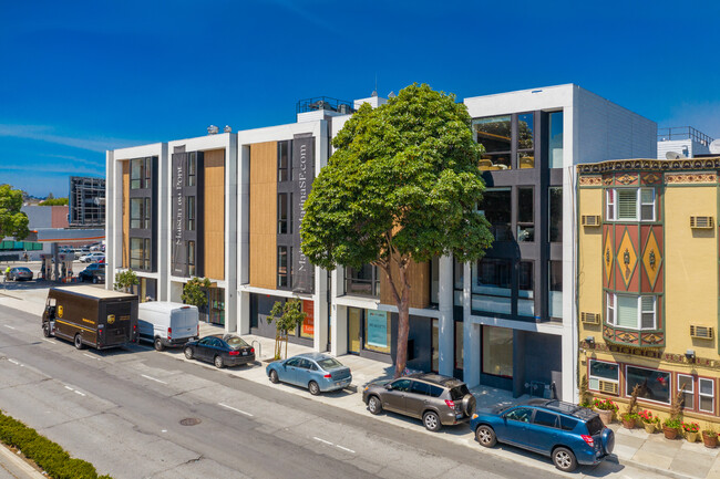 Maison au Point in San Francisco, CA - Building Photo - Building Photo