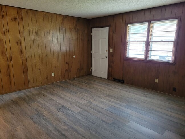 1419 E Cairo St in Springfield, MO - Building Photo - Building Photo