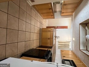 2196 Palmyra Dr in Marietta, GA - Foto de edificio - Building Photo