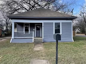 property at 417 N Walnut St