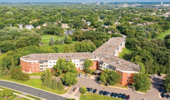 Quail Ridge Apartments in Eden Prairie, MN - Building Photo