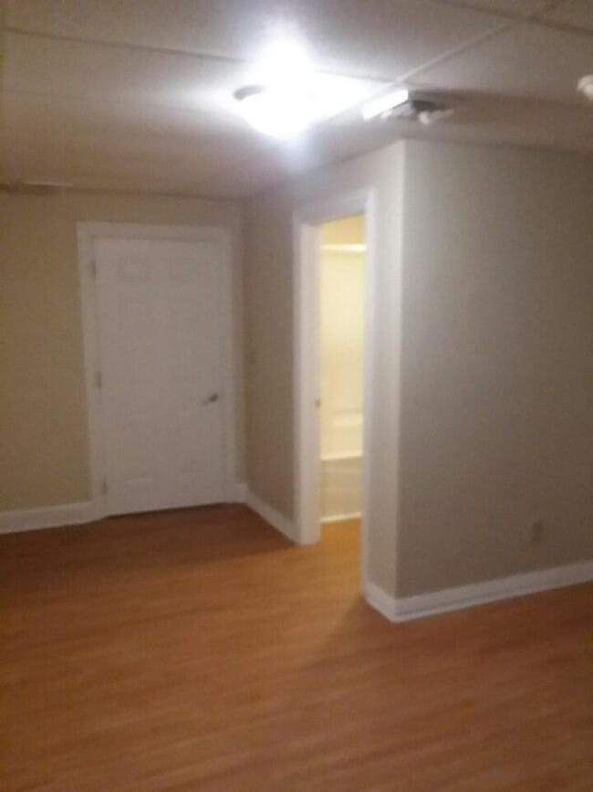 137 E Washington St, Unit 205 in Shelbyville, IN - Foto de edificio - Building Photo