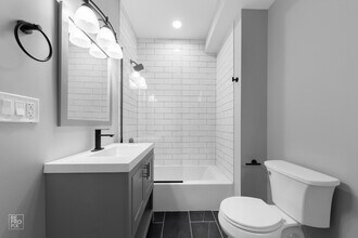 1407 W Flournoy St in Chicago, IL - Building Photo - Building Photo