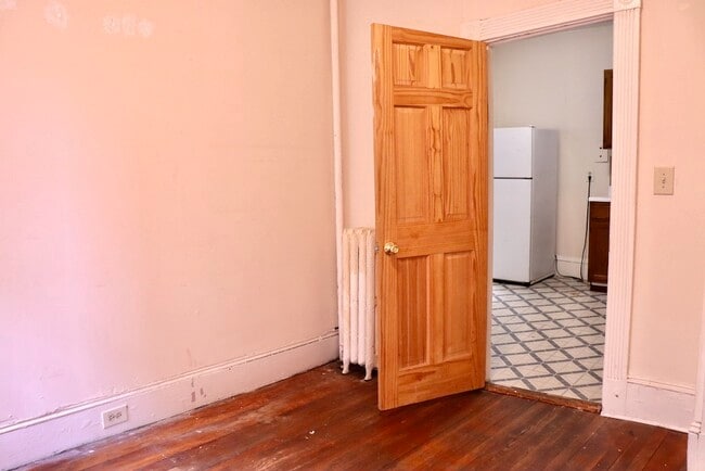 9 Myrtle St, Unit 4 in Boston, MA - Building Photo - Building Photo