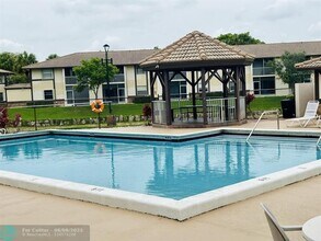 2391 NW 89th Dr in Coral Springs, FL - Building Photo - Building Photo