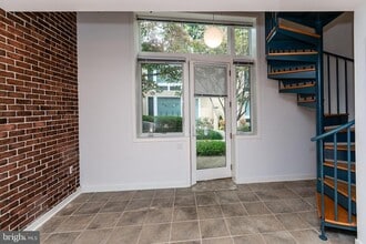 36 Moore St in Princeton, NJ - Building Photo - Building Photo