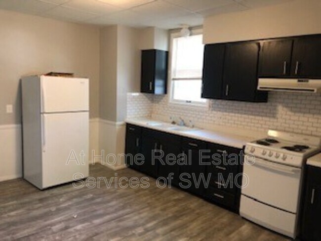 property at 635 S Main Ave