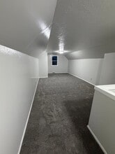 623 S Willow Ave in Sioux Falls, SD - Foto de edificio - Building Photo