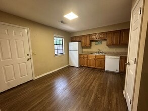 218 E 16th St in Russellville, AR - Building Photo - Building Photo