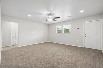 901 Hoyt Ave in Oklahoma City, OK - Building Photo - Building Photo