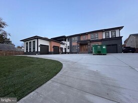 2113 Chain Bridge Rd in Vienna, VA - Building Photo