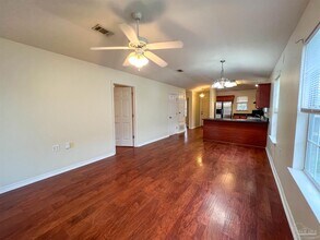 3116 Flintlock Dr in Pensacola, FL - Building Photo - Building Photo