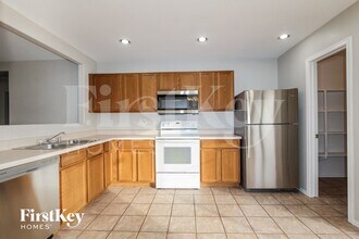 15843 W Crocus Dr in Surprise, AZ - Building Photo - Building Photo