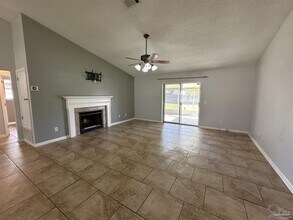 1519 Oakleigh Ct in Pensacola, FL - Building Photo - Building Photo