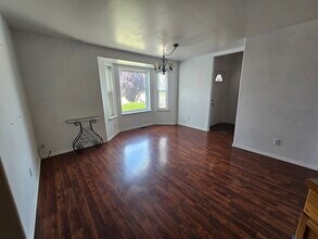 1420 Chelsey Cir in Mountain Home, ID - Building Photo - Building Photo