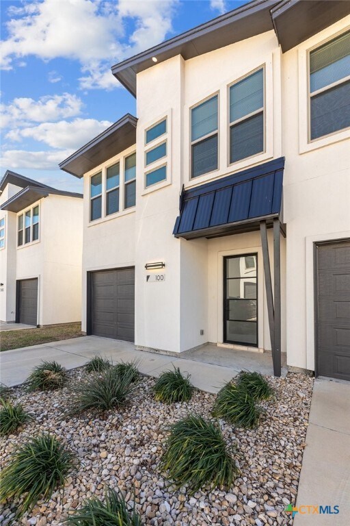 property at 6365 S 31st St