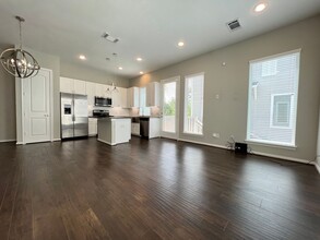 5610 Patrick St in Houston, TX - Building Photo - Building Photo