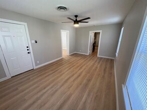 4620 Bennett Ave in Austin, TX - Building Photo - Building Photo