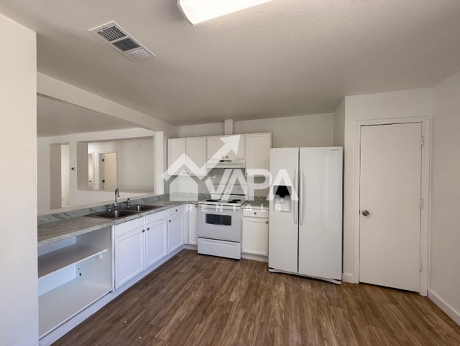 10311 Shady Meadows in San Antonio, TX - Building Photo - Building Photo