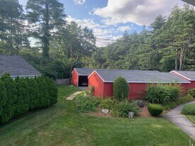 1 Town House Ln, Unit 2 in Acton, MA - Building Photo