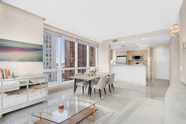 350 W 42nd St in New York, NY - Building Photo - Building Photo