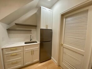 5357 Blue Aster Cir in Centreville, VA - Building Photo - Building Photo