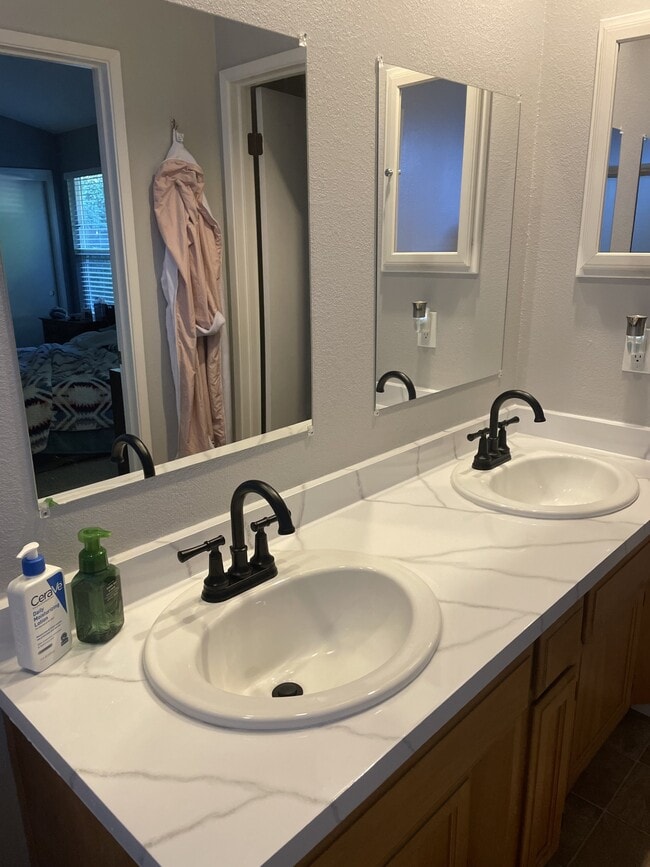 property at 779 Victorian Park Dr