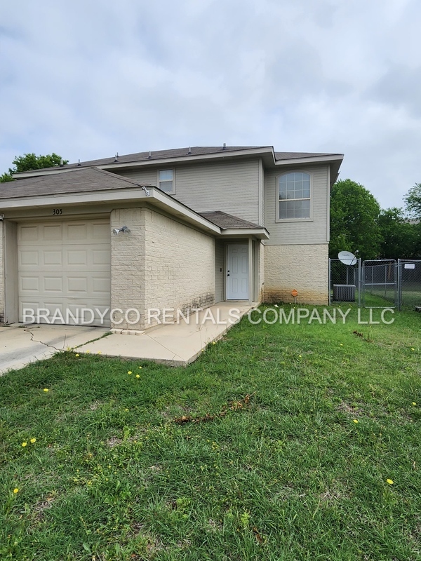 property at 305 Deloris Dr