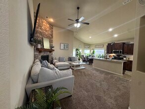 6615 Colony Rd in Midland, TX - Foto de edificio - Building Photo