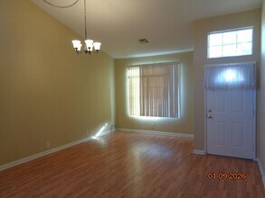 38865 Fruitridge Ct in Palmdale, CA - Building Photo - Building Photo