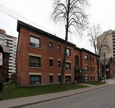 70 Gloucester St in Toronto, ON - Building Photo - Building Photo