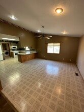 1010 E 3rd St in Canton, SD - Building Photo - Building Photo