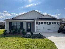 1750 Debellis Ln in the Villages, FL - Building Photo