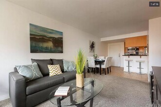 5540 Lindo Paseo, Unit 16 in San Diego, CA - Foto de edificio - Building Photo