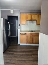 25006 Midland Ave in Redford Township, MI - Building Photo - Building Photo