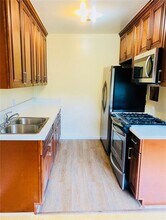 3232 Estara Ave, Unit 4 in Los Angeles, CA - Foto de edificio - Building Photo