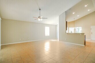 241 Mystic Castle Dr in St. Augustine, FL - Building Photo - Building Photo
