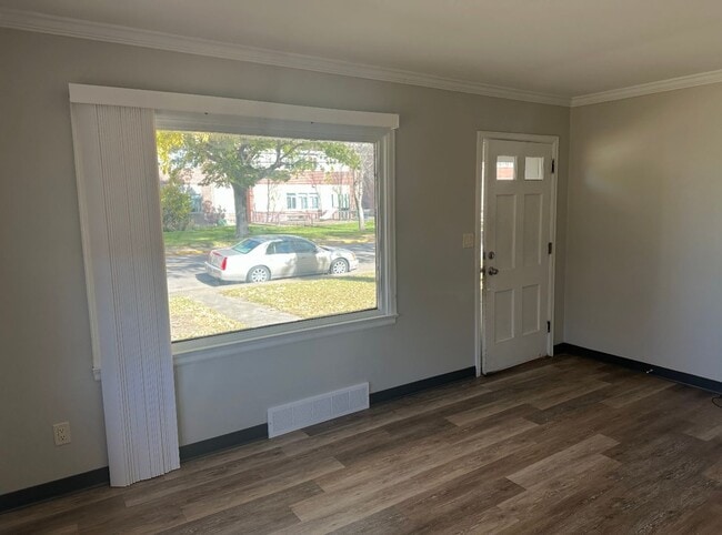 409 E Bismark Rd in Grand Island, NE - Building Photo - Building Photo