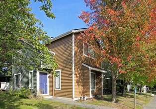 Burke Gilman Place in Seattle, WA - Building Photo - Building Photo
