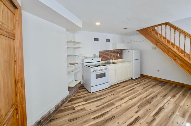 11 Wright Ave in Jersey City, NJ - Building Photo - Building Photo