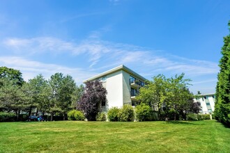 Brighton Apartments in Langley, BC - Building Photo - Building Photo