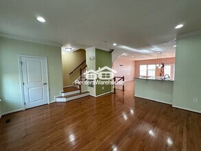 7412 Wild Honey Way in Elkridge, MD - Building Photo - Building Photo