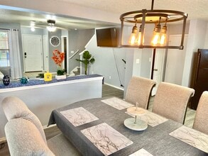 410 Mahogany Chest in San Antonio, TX - Foto de edificio - Building Photo