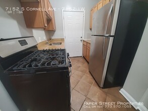 7152 S Cornell Ave-Unit -7152-1W in Chicago, IL - Building Photo - Building Photo
