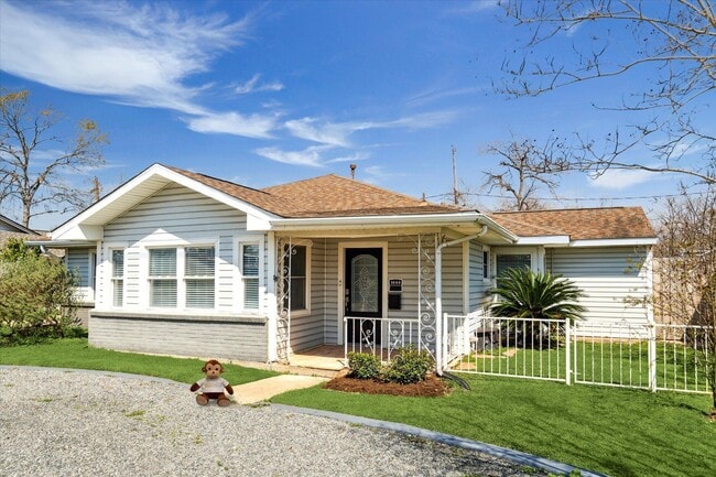 property at 1444 W 43rd St