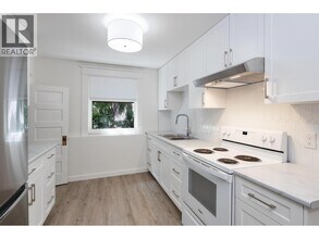 2176 W 13th Ave in Vancouver, BC - Building Photo - Building Photo