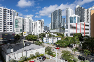 Brickell West Apartments in Miami, FL - Building Photo - Building Photo